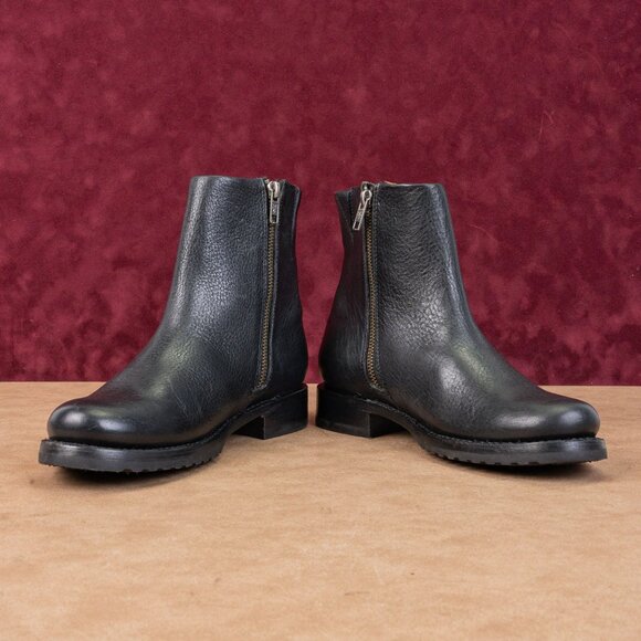 Frye Women Veronica Inside Zip Moto Biker Black Ankle Leather Lug Boots size 7.5 - Picture 2 of 8